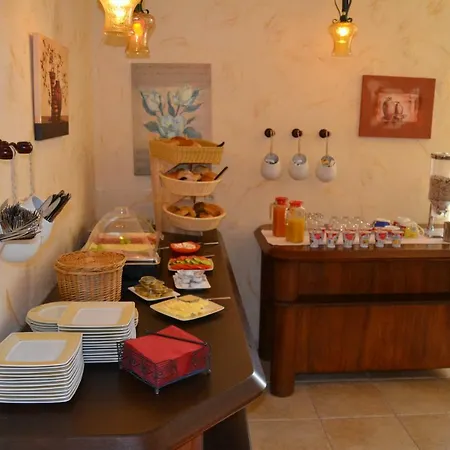 Arietta Pensionat 3*